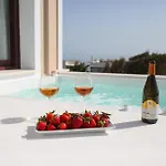 Villa Anna's Monolithos (Santorini)