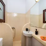 Villa Anna's Monolithos (Santorini)