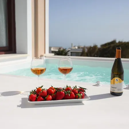 Villa Anna's Monolithos (Santorini)