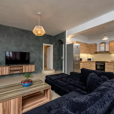 Villa Anna's Monolithos