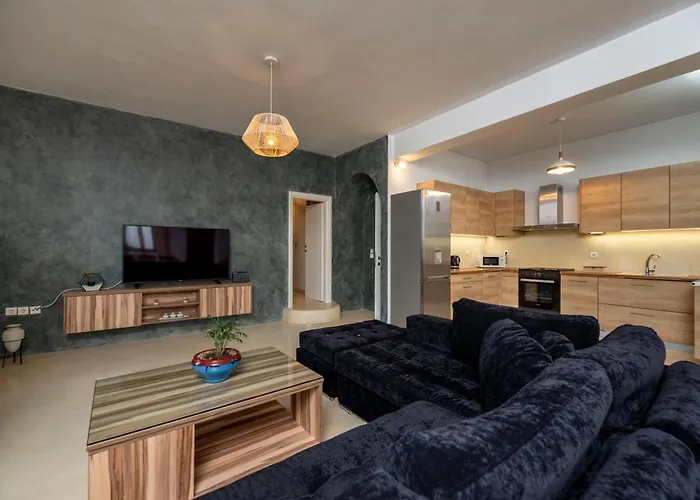 Villa Anna's Monolithos